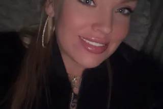 💋Your NEW favorite Playmate💋 H... - Image 2