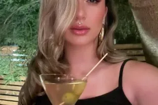 Slim & Curvy Sweet Italian Tre... - Image 2