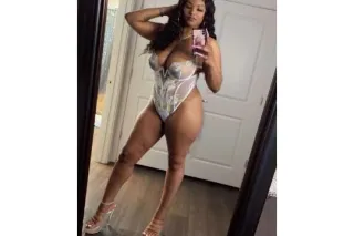 📍IN OLYMIA📍EBONY MIXXXED TREAT... - Image 1