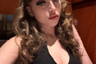 PETITE RUSSIAN PAWG 👸🏼 | LITTL... - Image 2